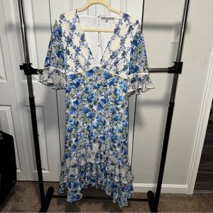 Hope & Ivy Open Back Frill Midi Dress In Contrast White And Blue Floral - 12